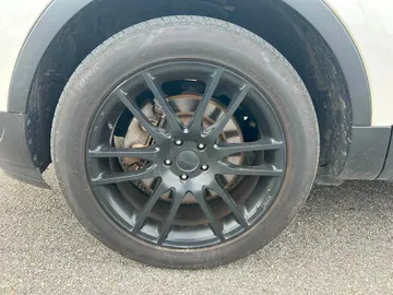 2019 Ford Explorer - image 7