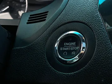 2017 Ford Explorer - image 24