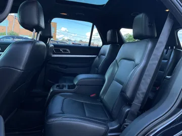 2017 Ford Explorer - image 16