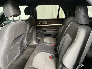 2017 Ford Explorer - image 15