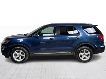 2017 Ford Explorer - image 10