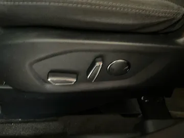 2017 Ford Explorer - image 19