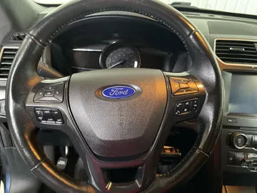 2017 Ford Explorer - image 17