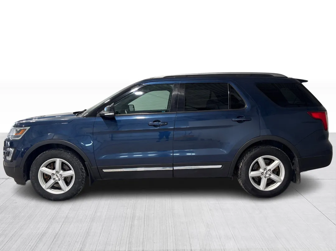 2017 Ford Explorer — photo 4