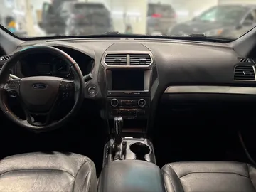 2017 Ford Explorer - image 18