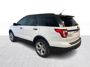 2019 Ford Explorer - image 10