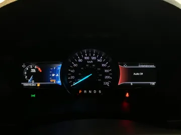 2019 Ford Explorer - image 15