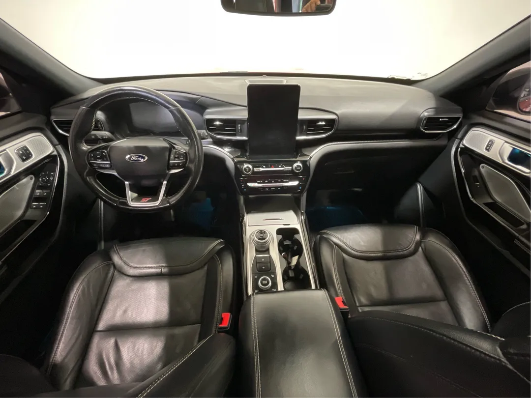 2022 Ford Explorer — photo 4