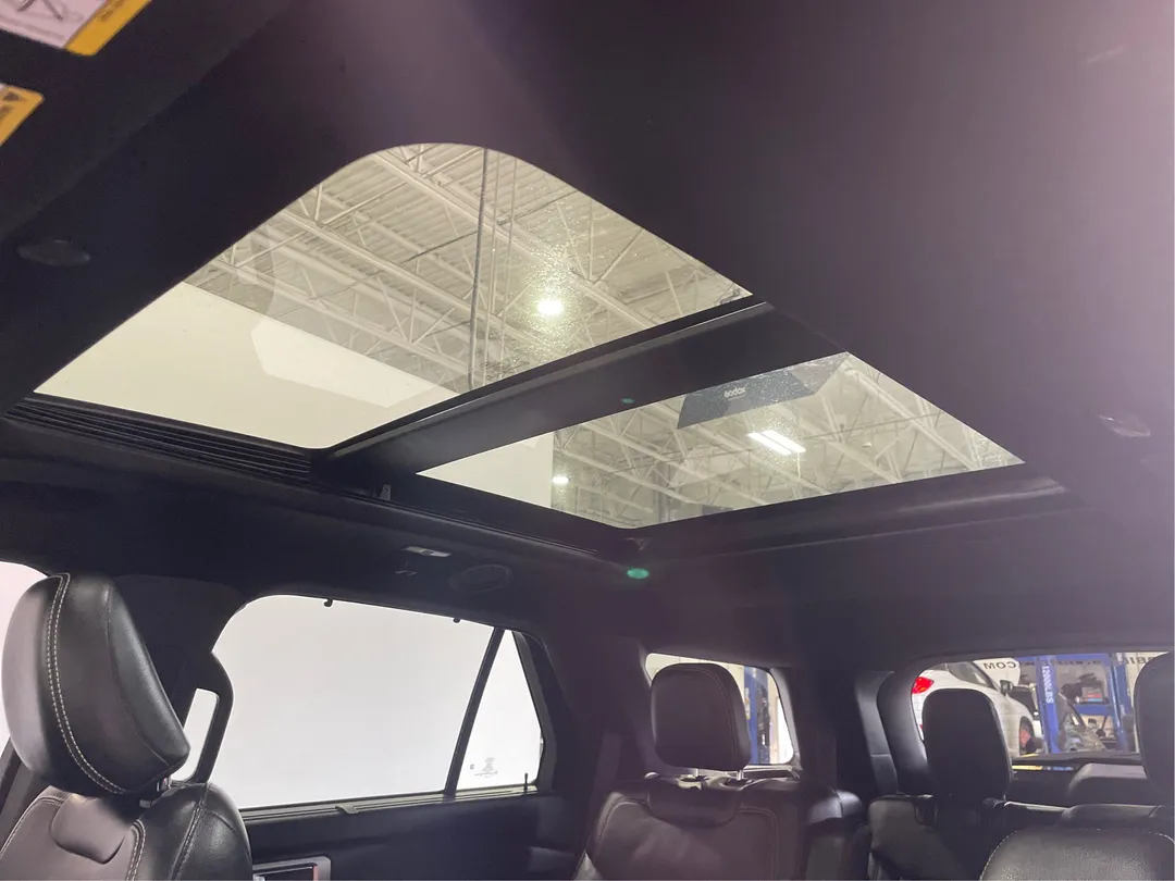 2022 Ford Explorer — photo 5