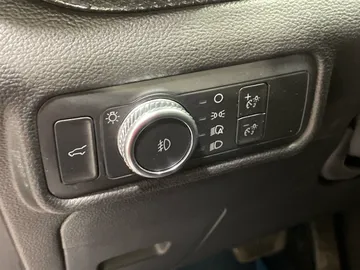 2022 Ford Explorer - image 30