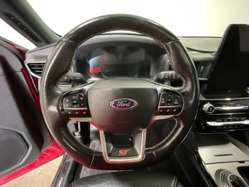 2022 Ford Explorer - image 25