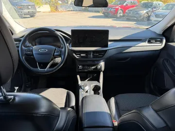 2024 Ford Escape - image 9