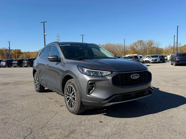 2024 Ford Escape - image principale