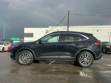 2024 Ford Escape - image 6