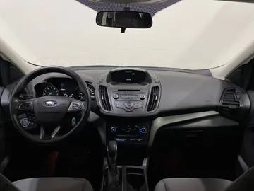 2018 Ford Escape - image 4