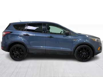 2018 Ford Escape - image 2
