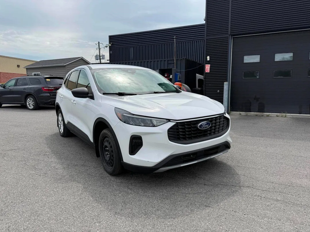 Ford Escape 2023 à vendre - photo 1