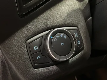 2018 Ford Escape - image 26