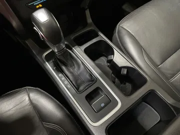 2018 Ford Escape - image 24