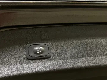 2018 Ford Escape - image 27