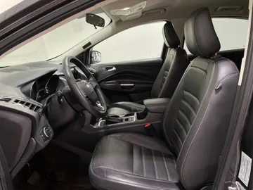 2018 Ford Escape - image 3