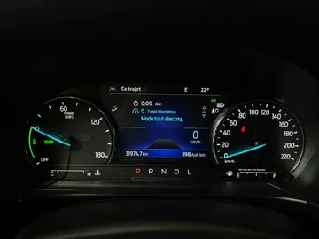 2021 Ford Escape Hybrid - image 16