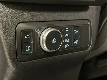 2022 Ford Escape Hybrid - image 30