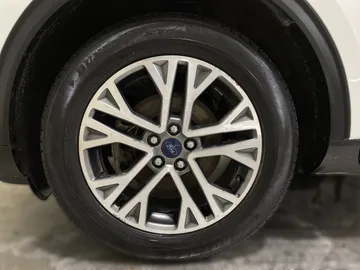 2022 Ford Escape Hybrid - image 7
