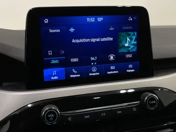 2022 Ford Escape Hybrid - image 29