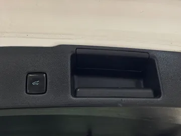 2022 Ford Escape Hybrid - image 33