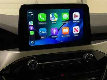 2022 Ford Escape Hybrid - image 8