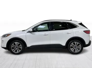 2022 Ford Escape Hybrid - image 11