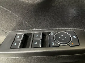 2021 Ford Escape Hybrid - image 24