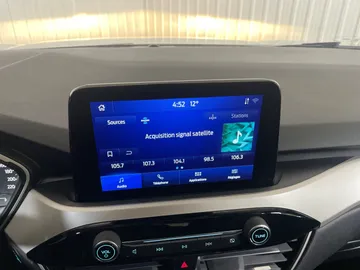 2021 Ford Escape Hybrid - image 29
