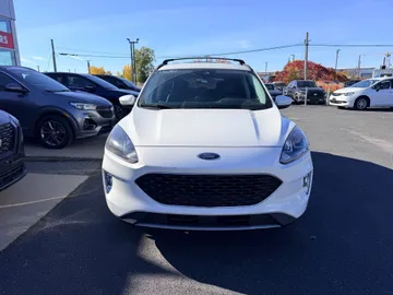 2021 Ford Escape - image 2