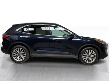 2021 Ford Escape Hybrid - image 2