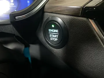 2020 Ford Escape Hybrid - image 25