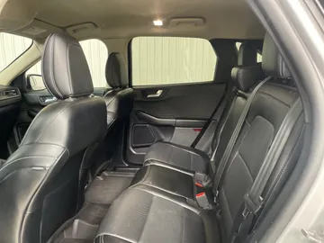 2020 Ford Escape Hybrid - image 14