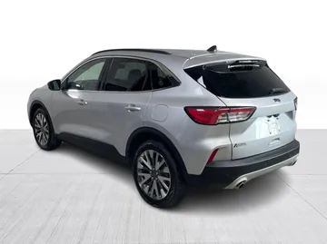 2020 Ford Escape Hybrid - image 10