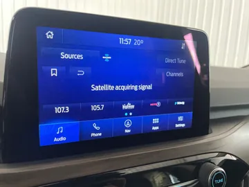 2020 Ford Escape Hybrid - image 31