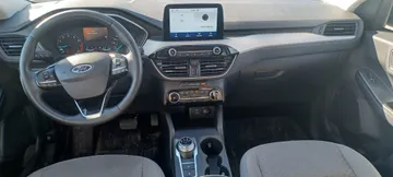 2022 Ford Escape - image 10