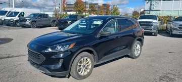 2022 Ford Escape - image 3