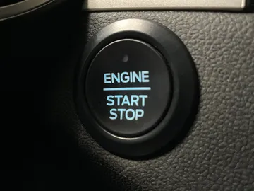 2020 Ford Escape - image 27