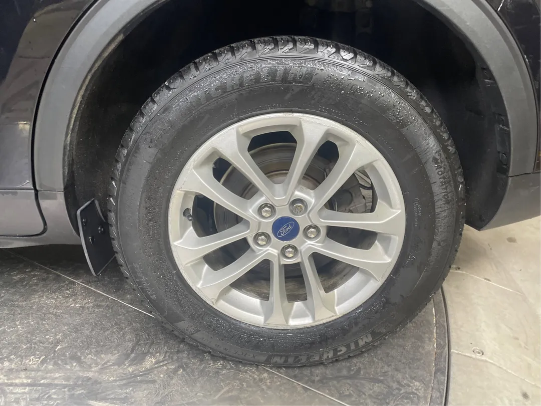 2021 Ford Escape — photo 5