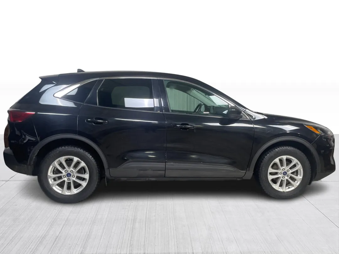 2021 Ford Escape — photo 2