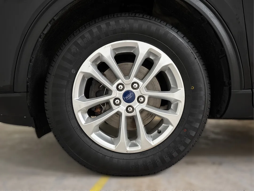 2022 Ford Escape — photo 5