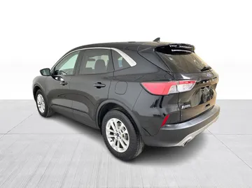 2022 Ford Escape - image 11