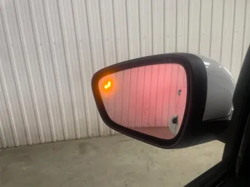 2020 Ford Escape - image 19