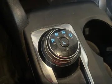 2020 Ford Escape - image 26