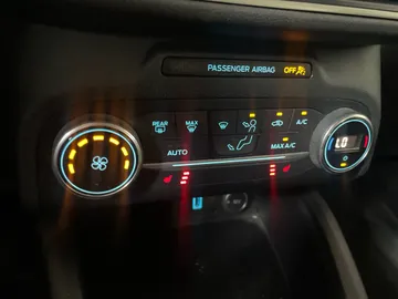 2020 Ford Escape - image 21